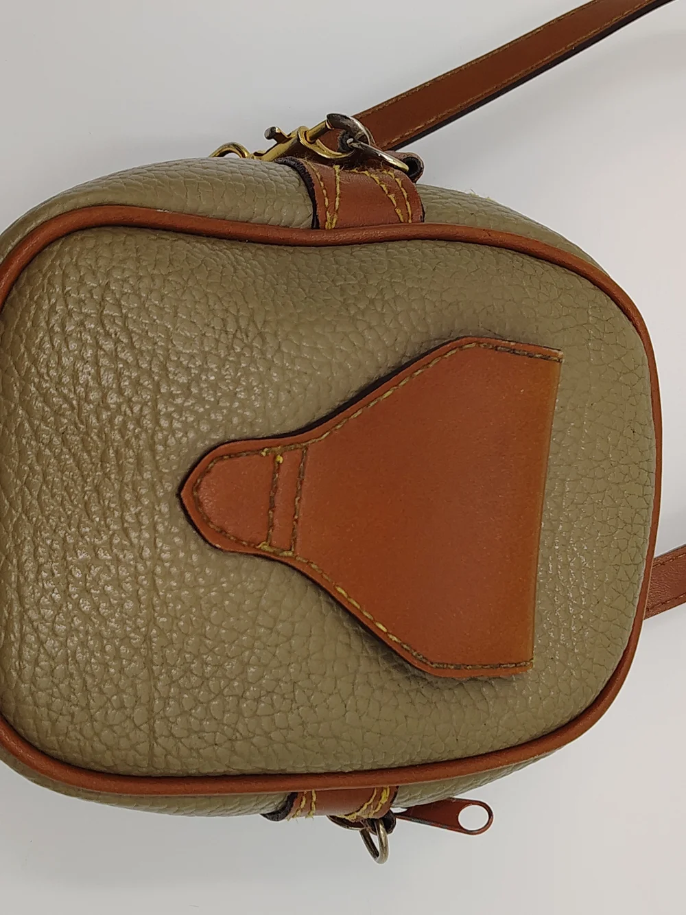Vintage Dooney & Bourke AWL Mini Cavalry Crossbody Taupe British Tan Duck Bag